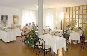 Otel Baccio Da Montelupo 3*
